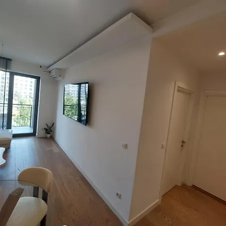 Park Waterfront Apartment Belgrade